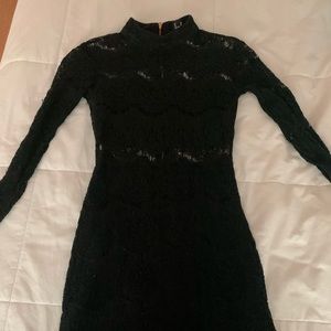 BLACK LONG SLEEVE LACE DRESS
